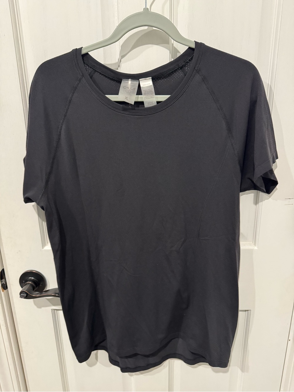 CALIA by Carrie Underwood Seamless Tee in Pure Black